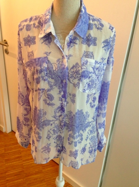 Durchsichtige Bluse mit Blumenmuster / Amisu 