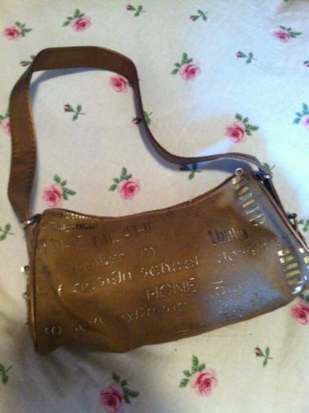 schöne kleine handtasche in braun gold  party