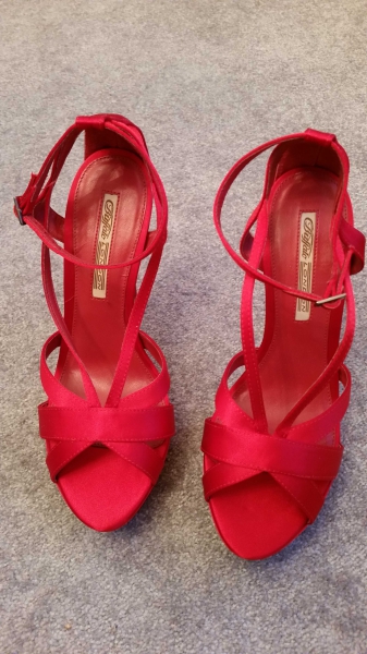  Buffalo Highheels metallicrot