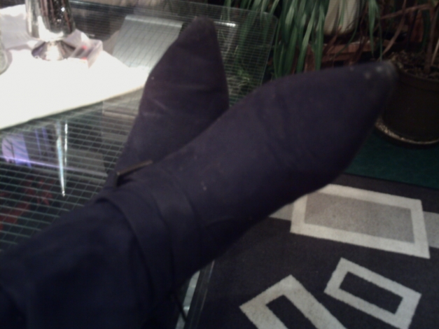 Wildleder Stiefeletten schwarz mit Zierschnalle