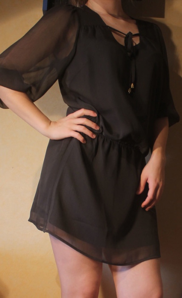 *NEU* schwarzes Kleid mit Tranzparenz