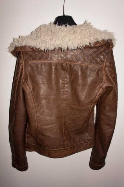 Zara Lederjacke gesteppt Fellkragen Fake Fur
