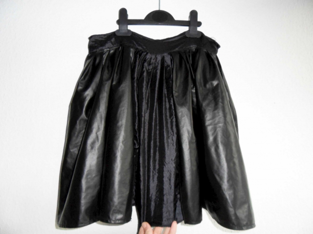 Schwarzer Wickelrock Petticoat Gr. S M L 36 38 40 Kunstleder Satin