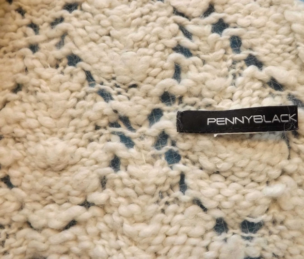 Schal PENNYBLACK wollweiß Lochmuster 