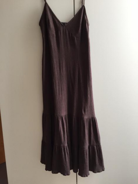Braunes leichtes Sommerkleid