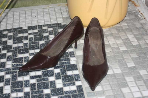 Wunderschöne braune Lack Pumps, Gr. 39