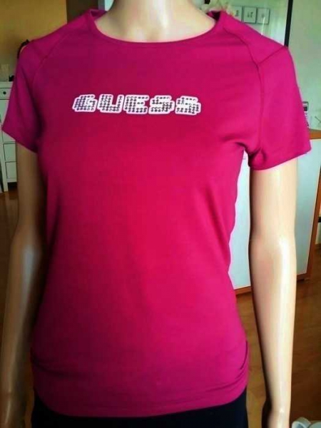 Wunderchöne T-Shirt von Guess / Guess 