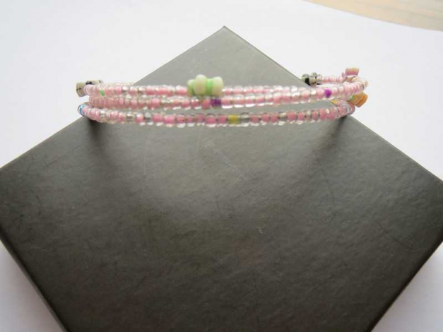 Armband (sehr schön)