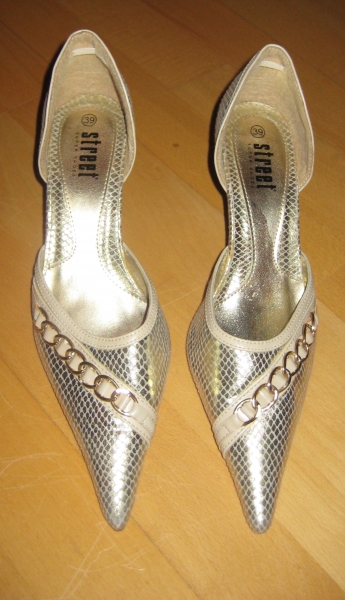 goldene spitze Schuhe Gr. 39