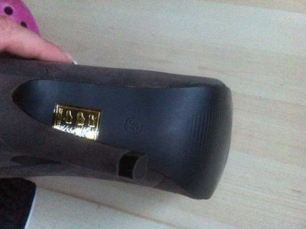 graue hohe stiefel mit glitzer