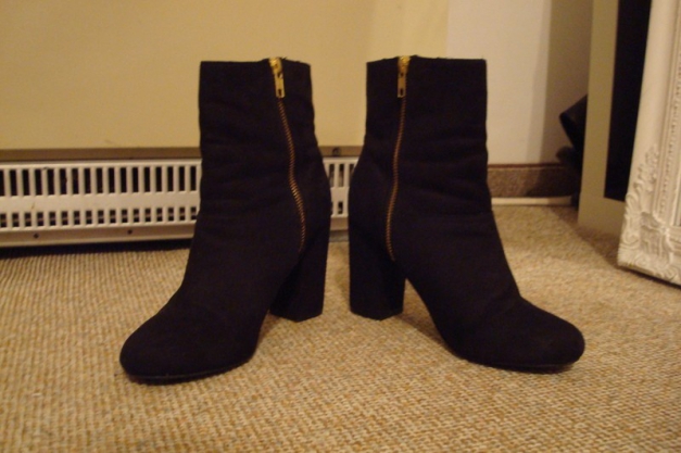 Stiefel, Stiefeletten, Boots, Blockabsatz, schwarz, gold, Wildleder-Imitat #H&M