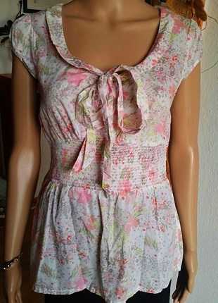 Wunderschöne Vintage Bluse mit schleife / H&M