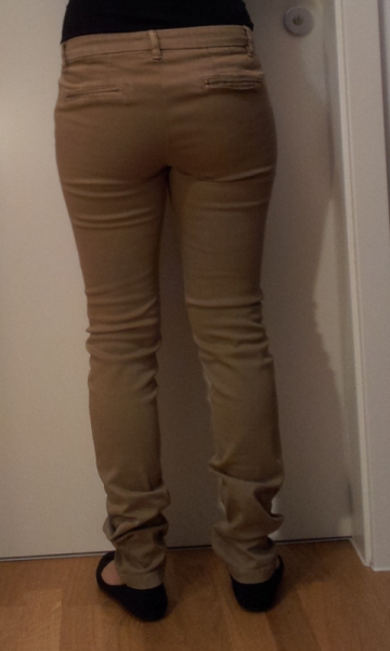 one green elephant Röhrenhose in kaki