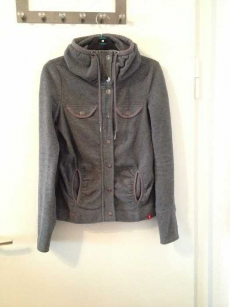 Langärmlige Esprit Weste 