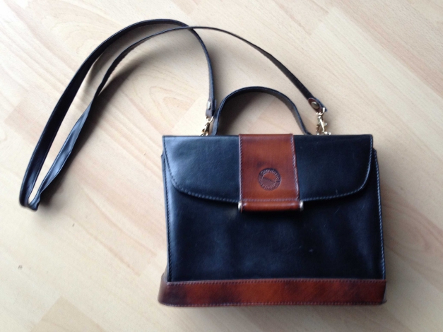 schwarze Tasche, Handtasche Leder