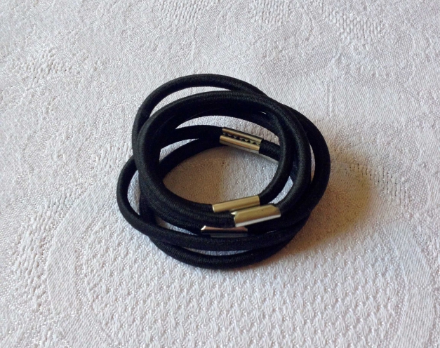 Fünf neue Haargummis