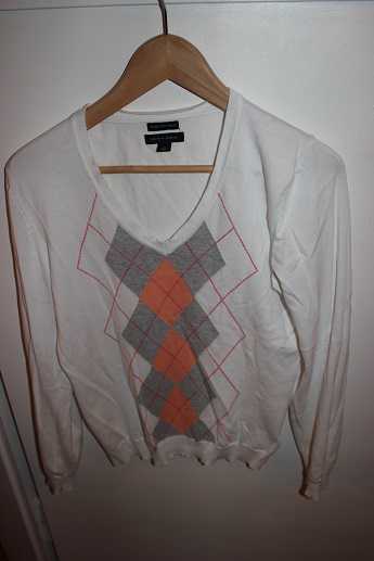 weißer Pullover mit V-Ausschnit von Tommy Hilfiger, Größe M