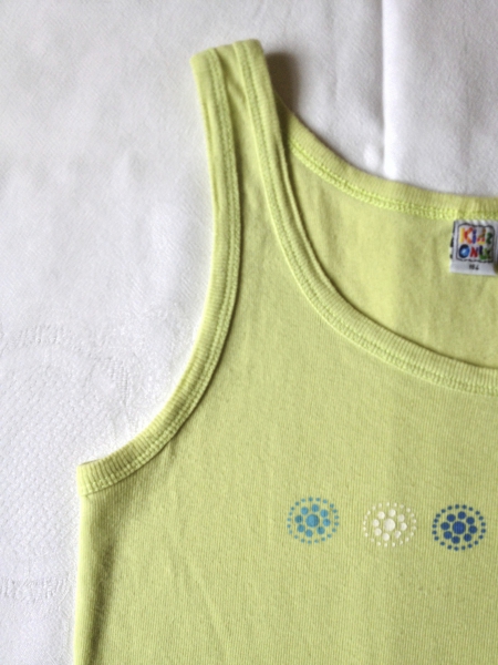 Süßes Unterhemd mit Muster