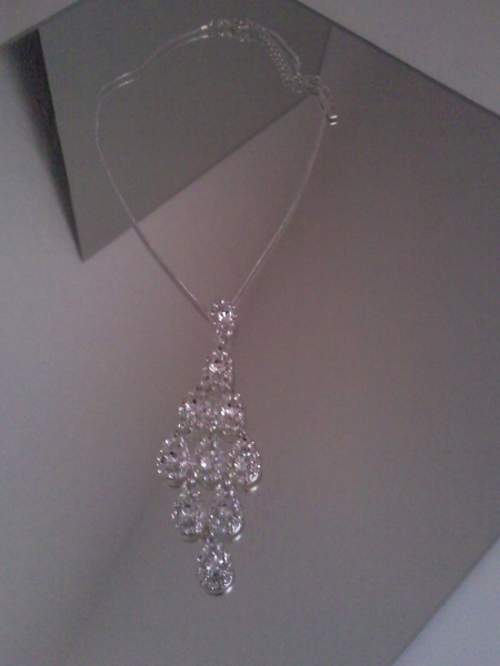 Kette mit Strassanhänger