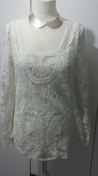 Wunderschönes Oberteil aus Spitze