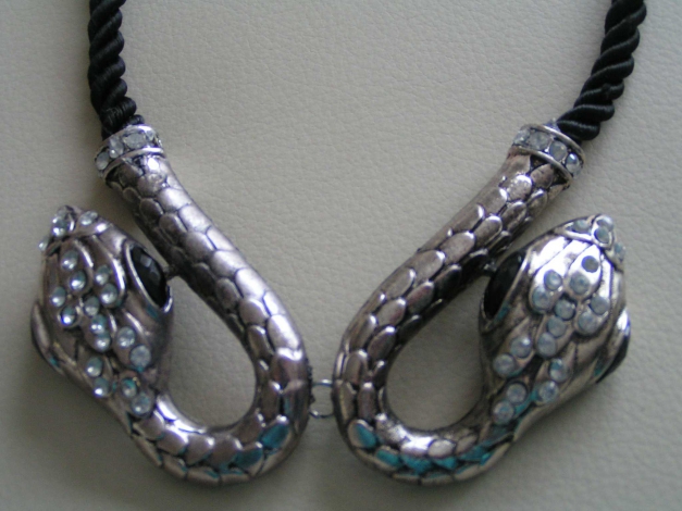 Statement Kette Schlangen Kette Blogger Choker Gothic Silber Neu