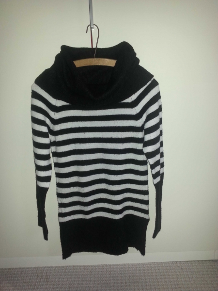 schwarz weiß gestreifter Rollkragenpullover Gr. M