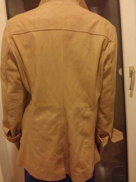 Schöne Echte Leder Jacke in Sandfarbe / HI Buxter
