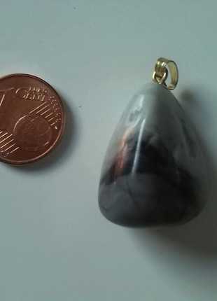 Schlichter Steinanhänger