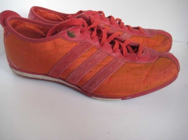 Adidas Okapi Seide 40 2/3 orange rot