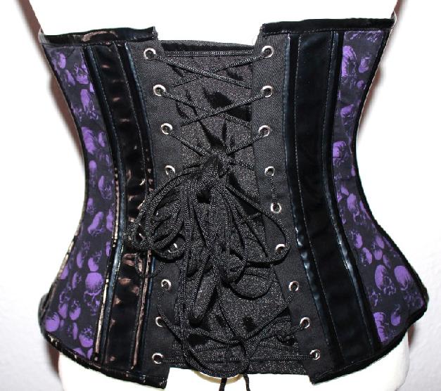 GEILES SCHWARZES LACKKORSETT MIT LILA TOTENKÖPFEN EMO / GOTHIC / SCENE / PUNK TOTAL INDIVIDUELL!