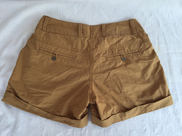 Braune Shorts