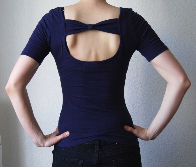 Louche Top Shirt lila rückenfrei schleife bow