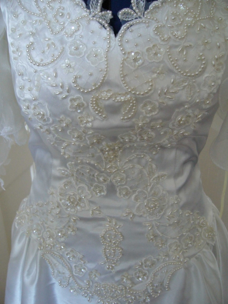 Vintage 80er Jahre Brautkleid mit Schleppe