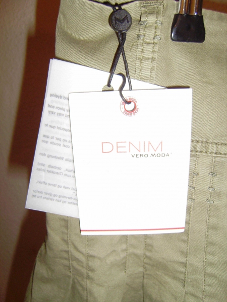 Süßer Rock Gr. 38, grün bzw. oliv von Denim Vero Moda, NEU