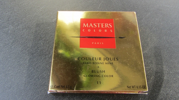 Rouge in zarter Rosenholz