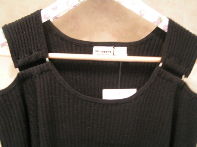 Uptodate Strickpullover Pullover Cutout schwarz Gothic Gr.40/42 Neu 39,95€