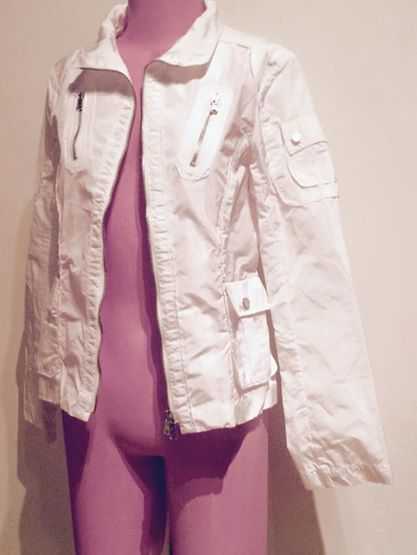 MILESTONE // Weiße Bikerjacke