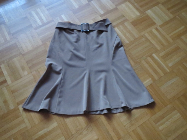 Rock, Gr.42/M, beige, schick, neuwertig