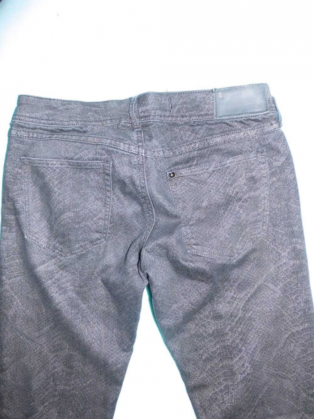Röhrenjeans Schlangenmuster Gr.27 / 36