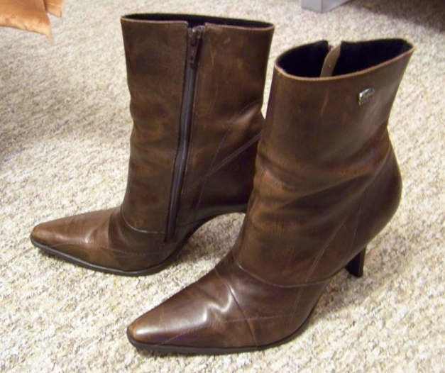 Dunkelbraune Echtleder Buffalo Stiefeletten