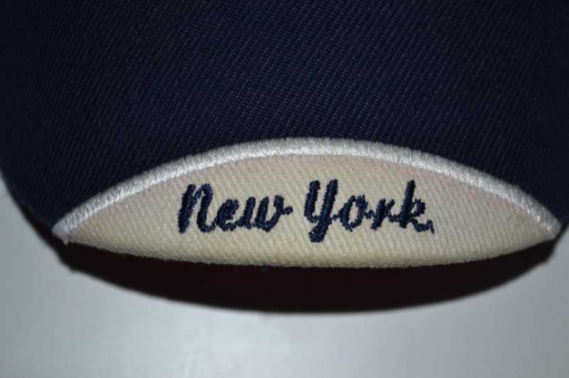 New York Cap in dunkelblau/weiß