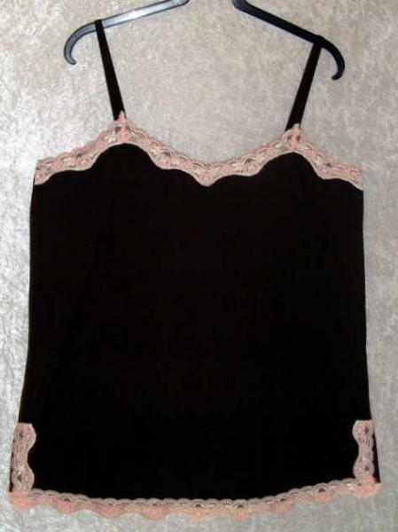 Unterhemd mit Spitzenbesatz  Gr.44/46