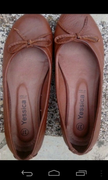 Schicke braune Ballerinas