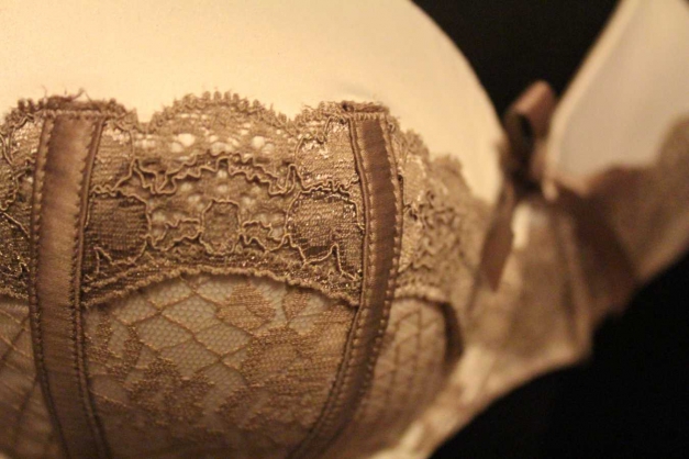 NEU - Stilvoller Strapless BH Hunkemöller Bodique Spitze 75D