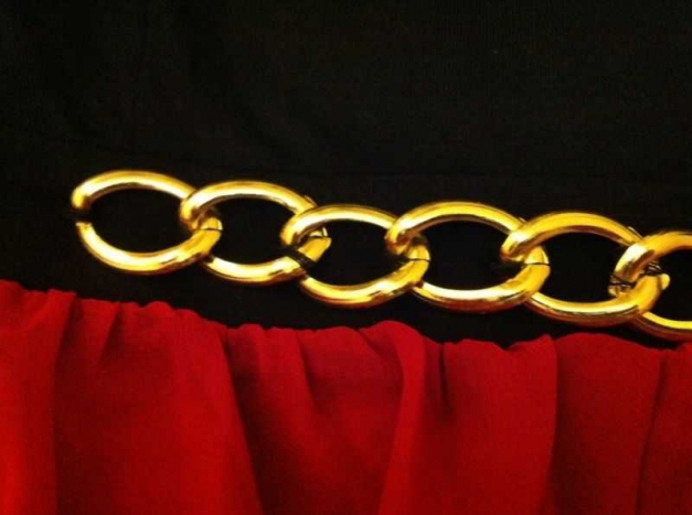 Kleid rot schwarz gold partykleid mit Goldkette Silvester