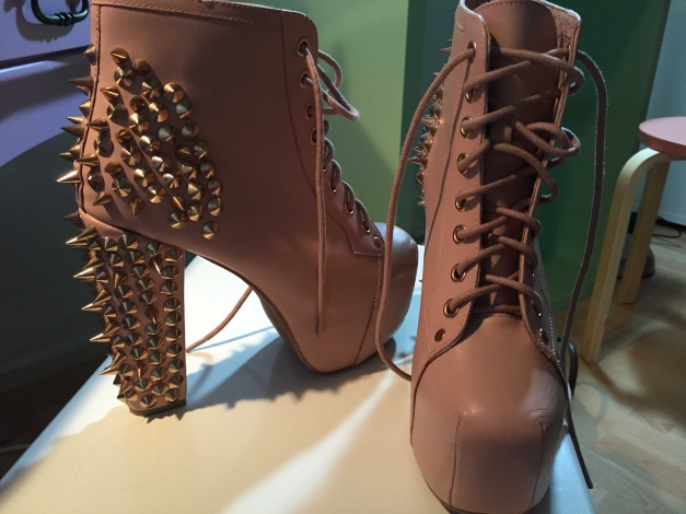 Jeffrey Campbell