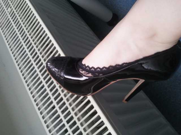 Schwarze Buffalo Lackschuhe