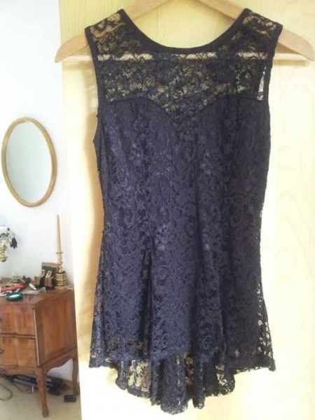 schwarze Bluse mit Spitze