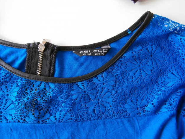 Cooles Shirt mit Spitze und Lederimitat