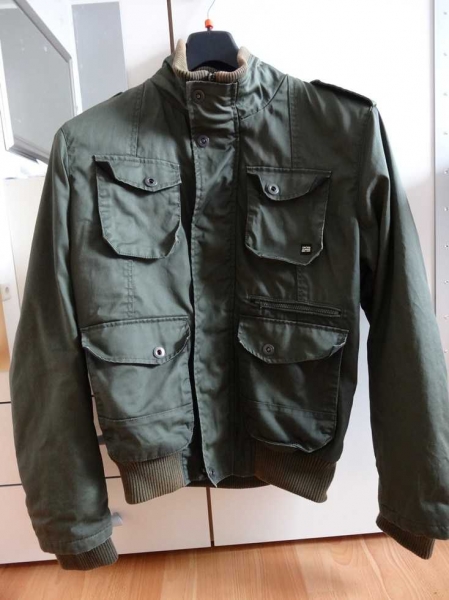[Jack & Jones, M] Olivgrüne Herbst-/Winterjacke